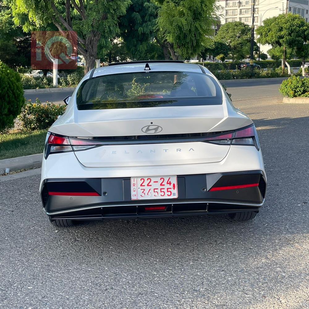 هیوندای ئەلەنترا